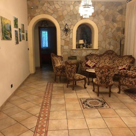 Bed and Breakfast Marinette Barcellona Pozzo di Gotto Exterior foto